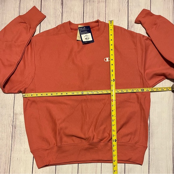 NWT Champion Reverse Weave Crewneck Sweetheart size L - Picture 3 of 4